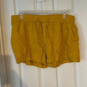 Old Navy yellow linen shorts size XL